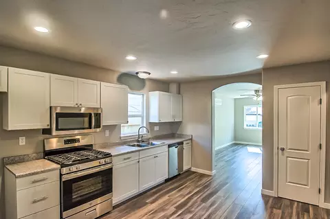 2720 Leland Ave, Redding, CA 96001 photo 13