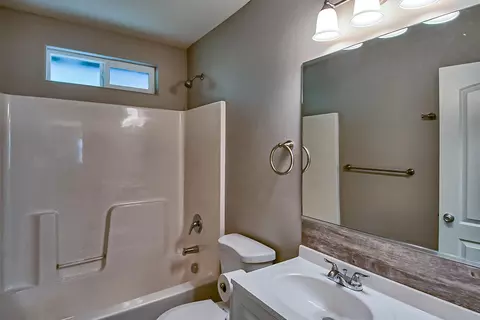 2720 Leland Ave, Redding, CA 96001 photo 18