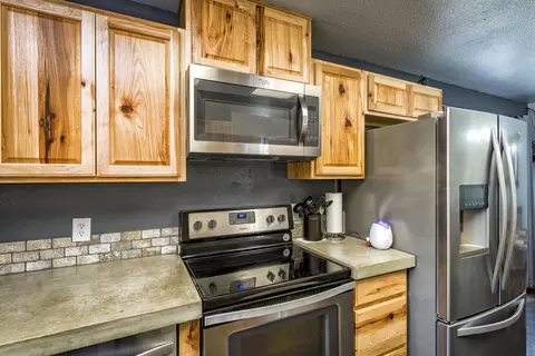 20528 Terri Lee, Redding, CA 96003 photo 12