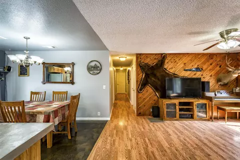 20528 Terri Lee, Redding, CA 96003 photo 4