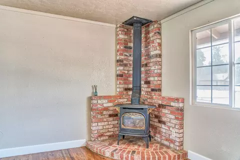 19513 Anna Rd, Anderson, CA 96007 photo 4
