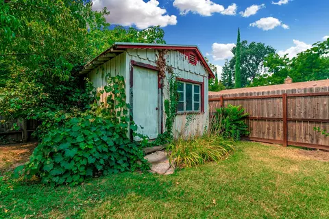 2940 Mahan St, Redding, CA 96001 photo 17
