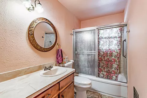 2940 Mahan St, Redding, CA 96001 photo 13