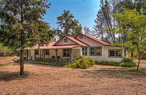 10259 Harley Leighton Rd, Redding, CA 96003 photo 2