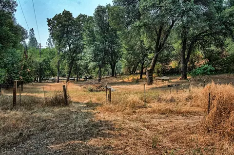 10259 Harley Leighton Rd, Redding, CA 96003 photo 32