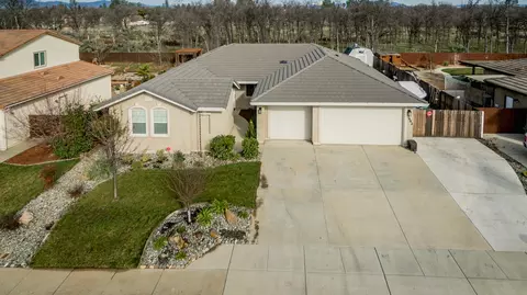3442 Carlsbad Ln, Redding, CA 96002 photo 1
