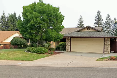 2705 Howard Dr, Redding, CA 96001 photo 1
