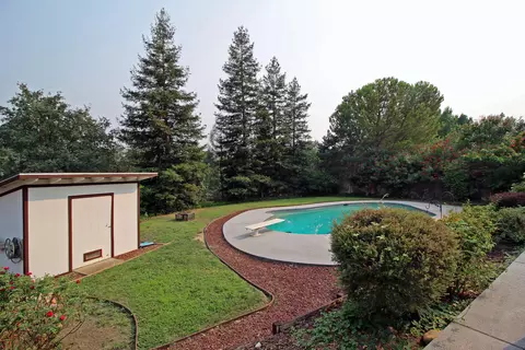 2705 Howard Dr, Redding, CA 96001 photo 6