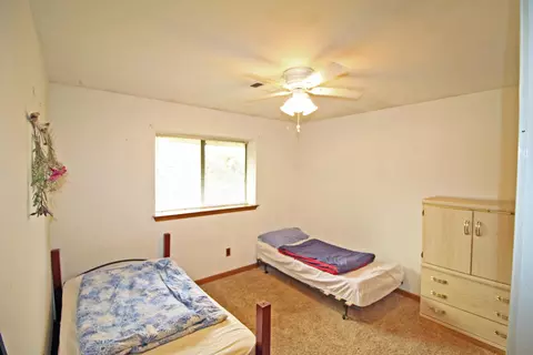 2705 Howard Dr, Redding, CA 96001 photo 17