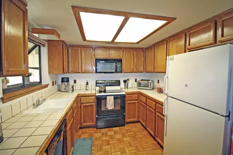 2705 Howard Dr, Redding, CA 96001 photo 10