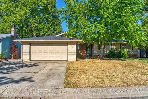 6432 El Camino Dr, Redding, CA 96001 photo 3