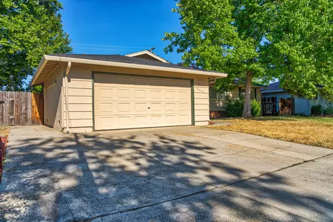 6432 El Camino Dr, Redding, CA 96001 photo 2