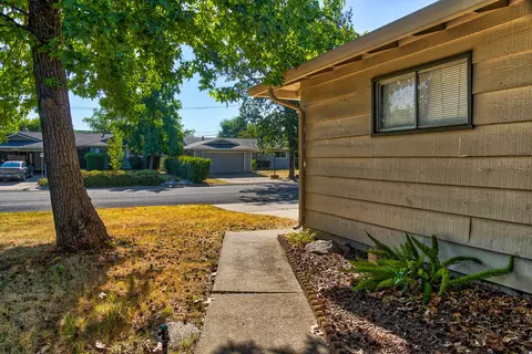 6432 El Camino Dr, Redding, CA 96001 photo 6