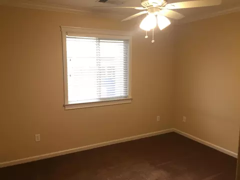 3895 Meadow Oak Way, Redding, CA 96002 photo 8