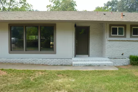 4910 Alta Mesa Dr, Redding, CA 96002 photo 3