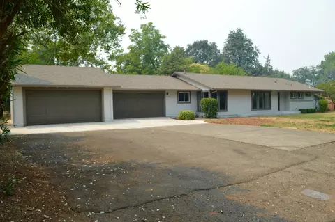 4910 Alta Mesa Dr, Redding, CA 96002 photo 2