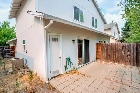 1729 Laurel Ave, Redding, CA 96001 photo 22