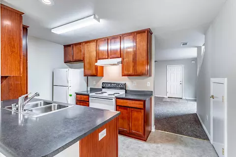 1729 Laurel Ave, Redding, CA 96001 photo 28