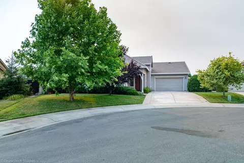 4488 Pike Ct, Redding, CA 96002 photo 1