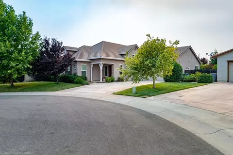 4488 Pike Ct, Redding, CA 96002 photo 4