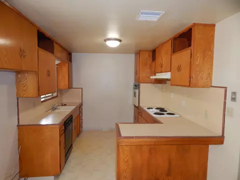 2308 Windy Way, Redding, CA 96002 photo 9