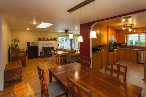 6303 Glen Way, Redding, CA 96001 photo 3