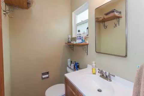6303 Glen Way, Redding, CA 96001 photo 12