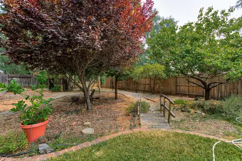 5919 Beaumont Ct, Redding, CA 96003 photo 34