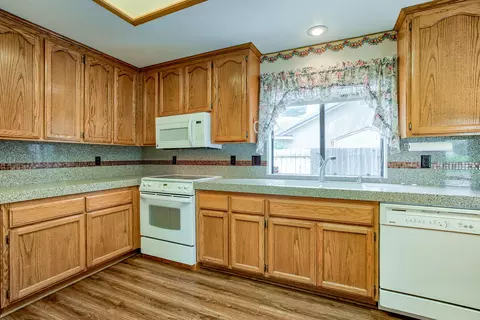 5919 Beaumont Ct, Redding, CA 96003 photo 13
