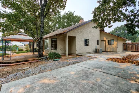 5919 Beaumont Ct, Redding, CA 96003 photo 36