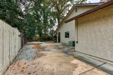 5919 Beaumont Ct, Redding, CA 96003 photo 37
