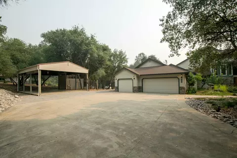 7933 Deer Hollow Ct, Redding, CA 96001 photo 16