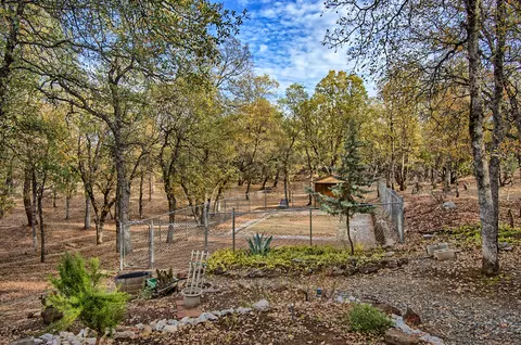 7933 Deer Hollow Ct, Redding, CA 96001 photo 26