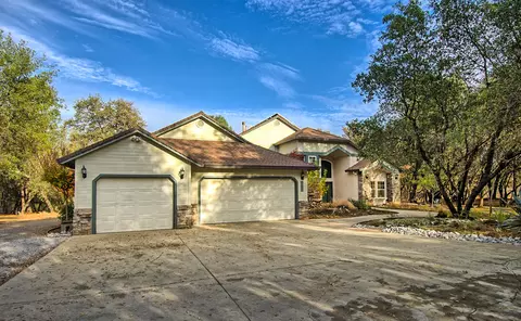 7933 Deer Hollow Ct, Redding, CA 96001 photo 23