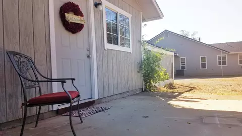 10020 Rocking Horse Ln, Redding, CA 96003 photo 8