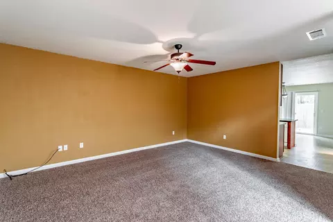 1765 Laurel Ave, Redding, CA 96001 photo 4