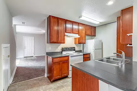 1765 Laurel Ave, Redding, CA 96001 photo 8