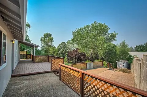 11524 Wales Ct, Redding, CA 96003 photo 41