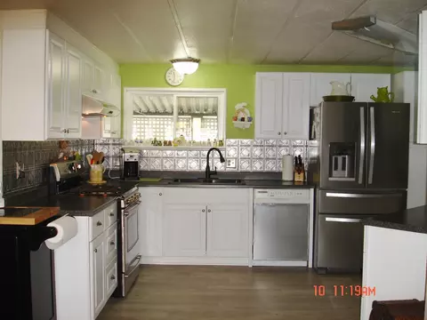 307 Lime Ct Sp #31, Redding, CA 96003 photo 2