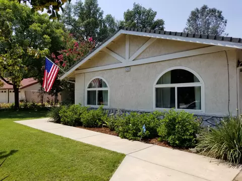 6742 Riata Dr, Redding, CA 96002 photo 1