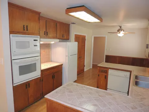 1875 Wisconsin Ave, Redding, CA 96001 photo 6