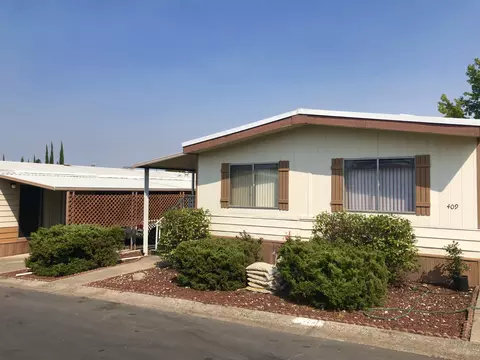 409 Balsawood, Redding, CA 96003 photo 2