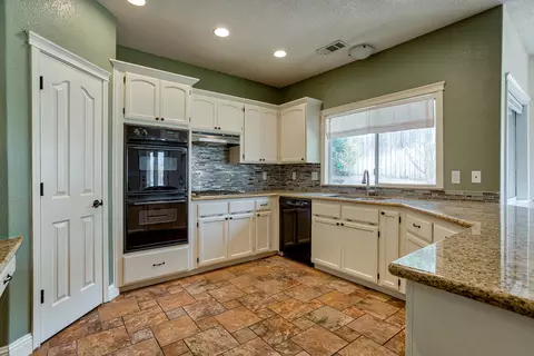 4914 Tralee Ln, Redding, CA 96001 photo 8