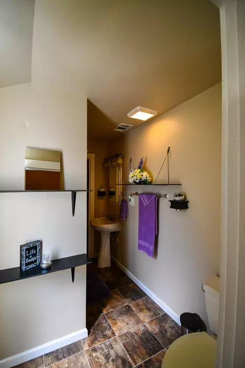 958 Franklin St, Red Bluff, CA 96080 photo 10