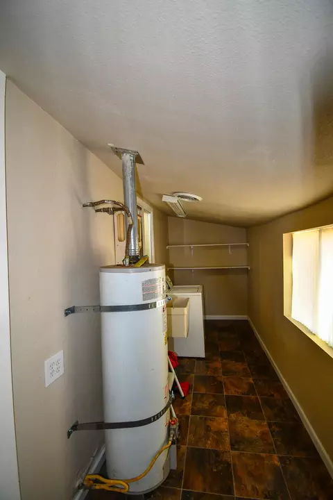 958 Franklin St, Red Bluff, CA 96080 photo 14