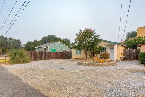 486 Manzanita Ln, Redding, CA 96002 photo 5