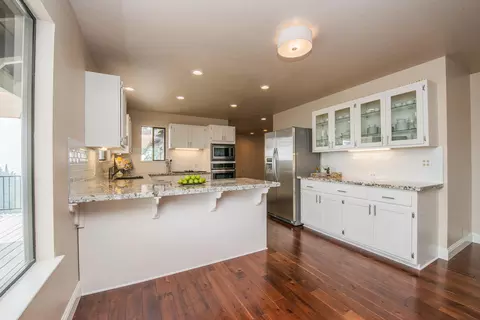 3356 Oakwood Pl, Redding, CA 96001 photo 3
