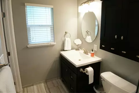 1020 Grissom Ct, Redding, CA 96002 photo 10