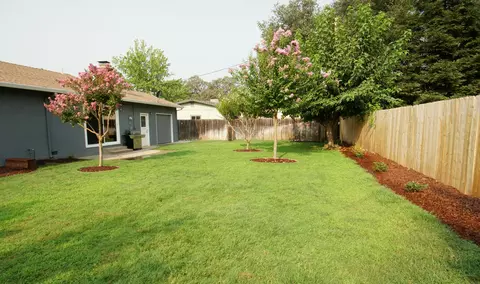 1020 Grissom Ct, Redding, CA 96002 photo 16
