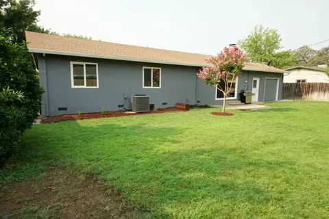 1020 Grissom Ct, Redding, CA 96002 photo 15